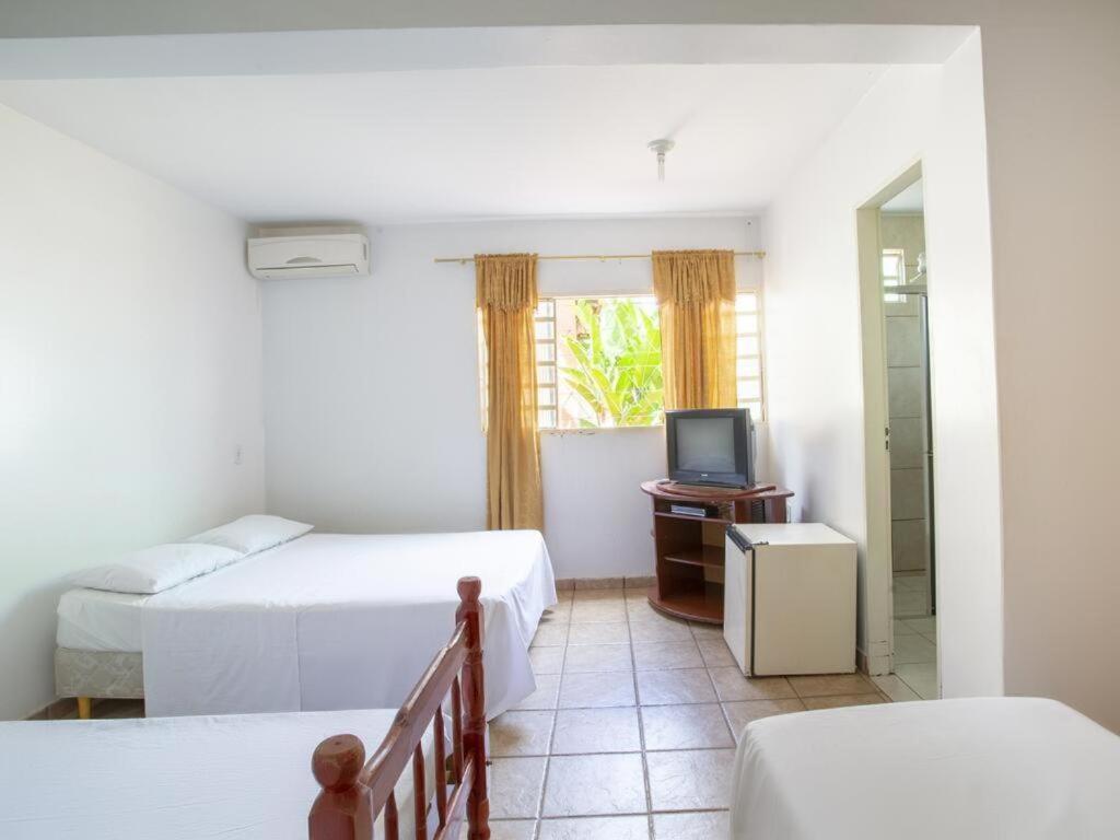 Pousada Ln Caldas Novas Extérieur photo